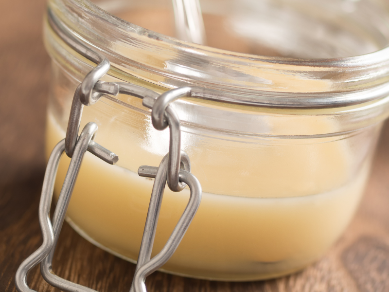 Sweetened condensed milk made from powdered milk